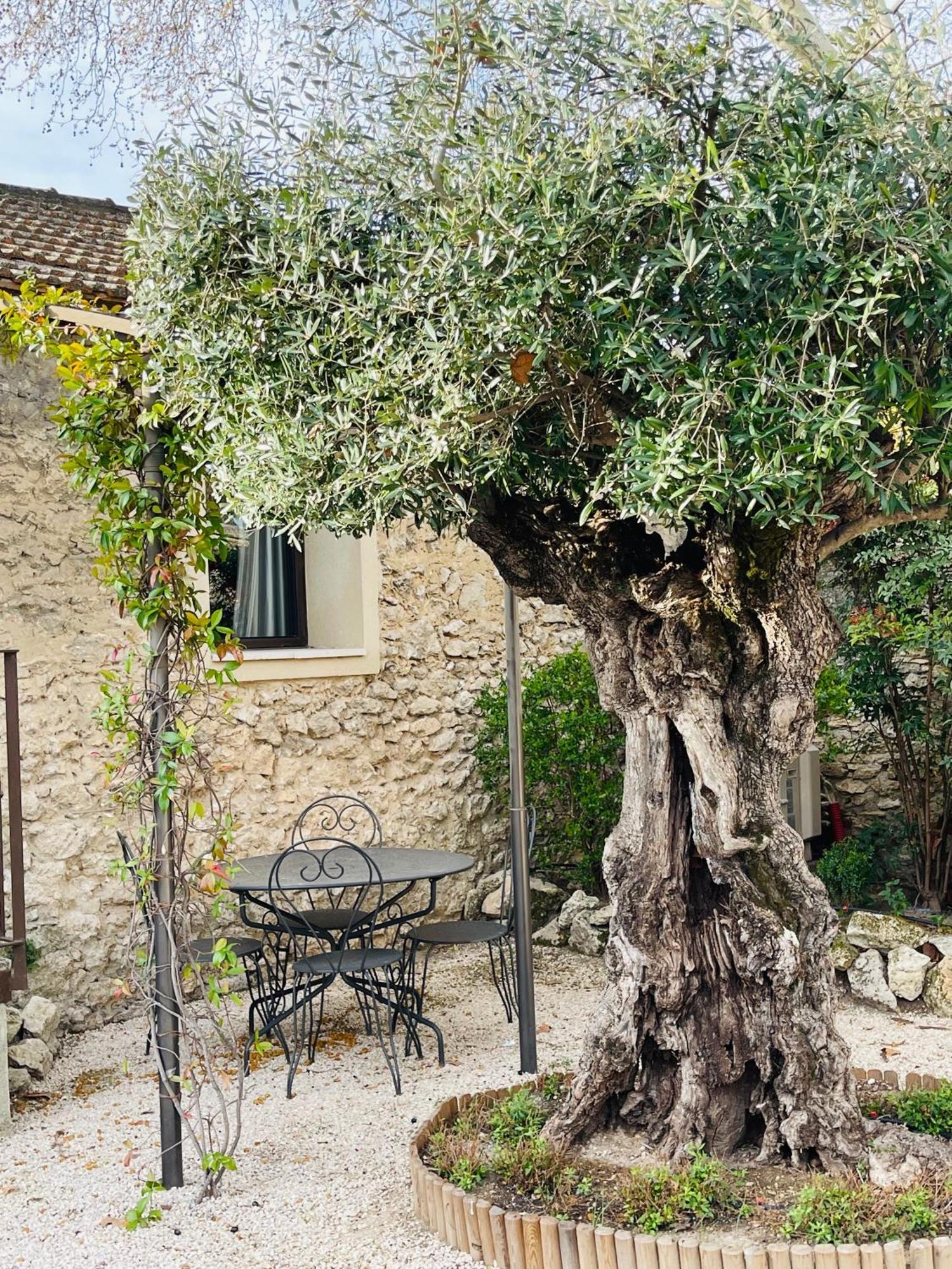 La Bastide des Songes - Demeure d'hôtes Robion en Luberon Exterior foto